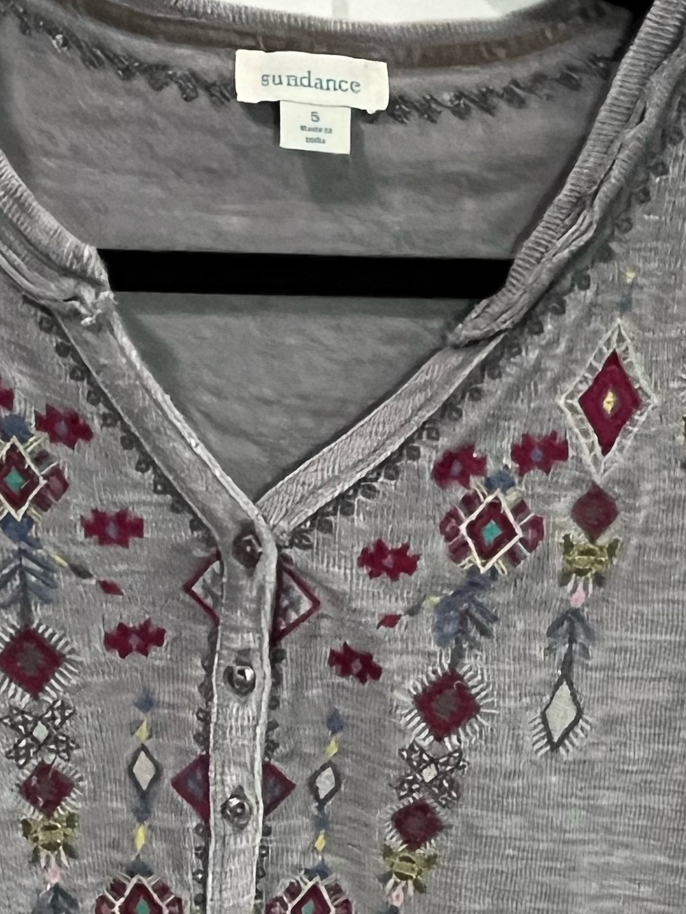 Sundance Grey Embroidered V Neck Willow Geo Henley Size Small - Picture 2 of 9